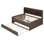 Letto a piattaforma "Captain" in legno full size con librerie integrate, tre cassetti portaoggetti e letto estraibile