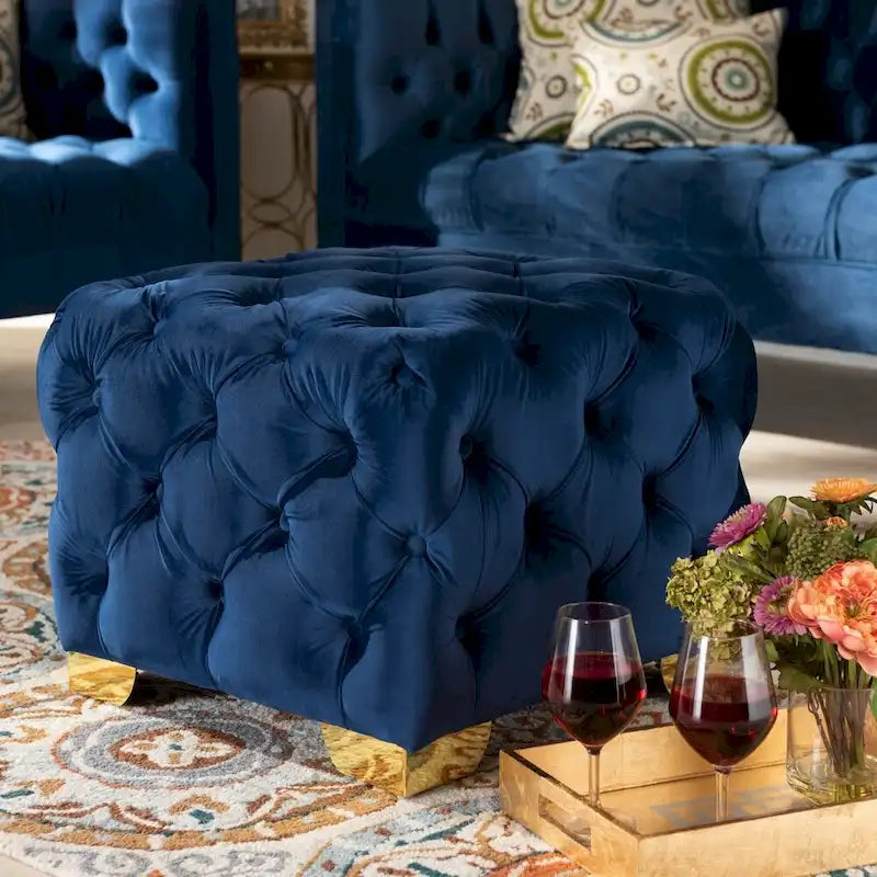 Pouf Glam Velvet con gambe dorate