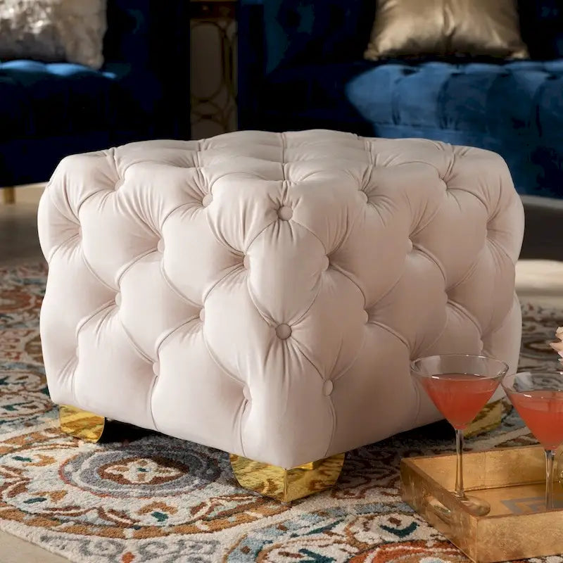 Pouf Glam Velvet con gambe dorate