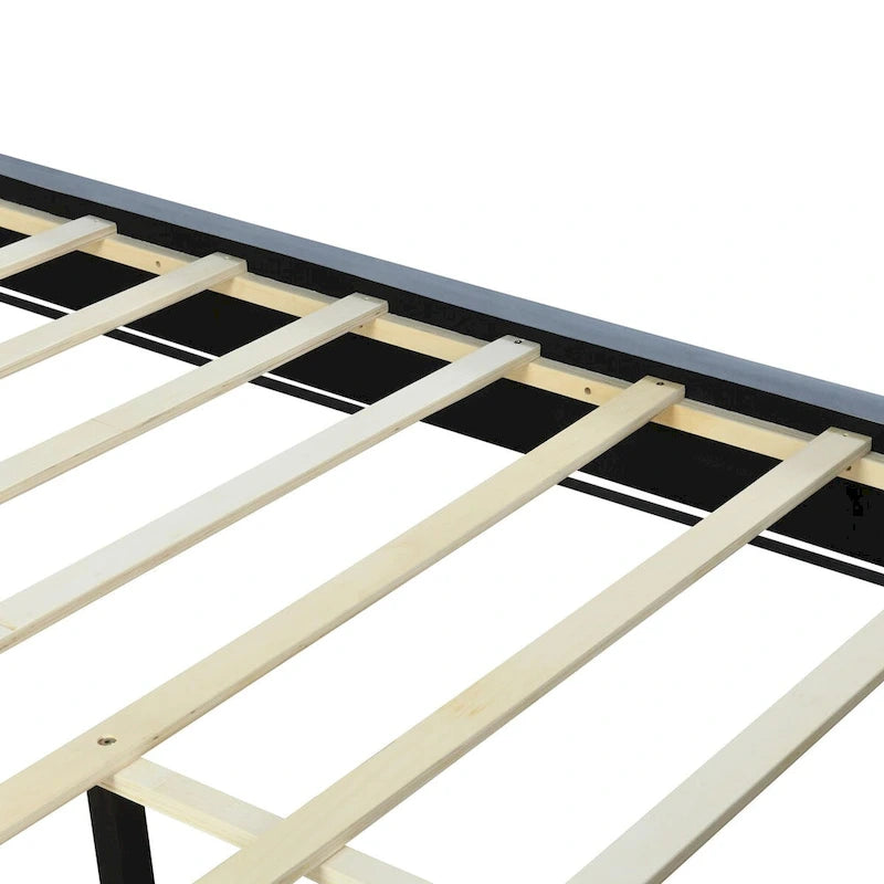 Letto imbottito a piattaforma Queen Size con testiera a capitonné
